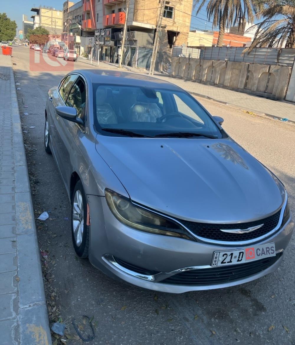 Chrysler 200